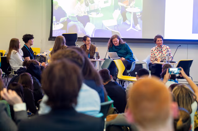 Foto 46: Lux Youth Seminar