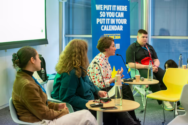 Foto 45: Lux Youth Seminar