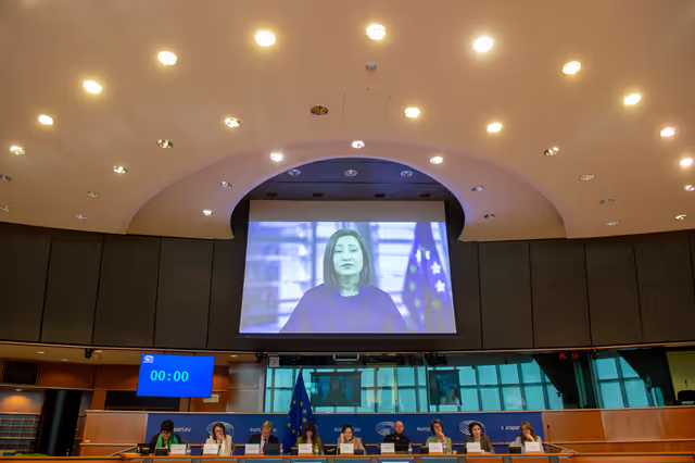 Foto 33: The role of primary schools High-level debate