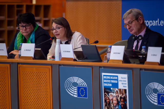 Foto 21: The role of primary schools High-level debate