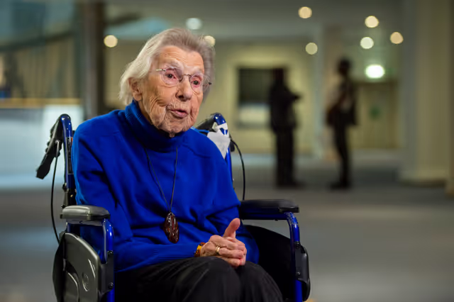 Foto 3: Interviews with the cast for the Hero movie