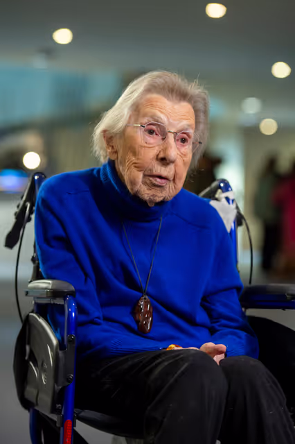 Foto 6: Interviews with the cast for the Hero movie