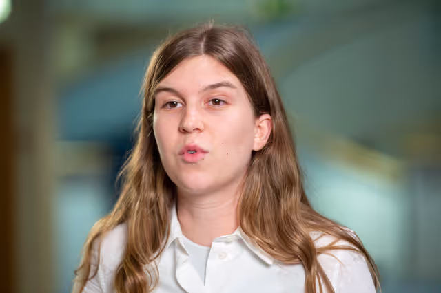 Foto 15: Interviews with the cast for the Hero movie