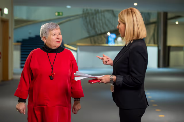 Foto 46: Interviews with the cast for the Hero movie