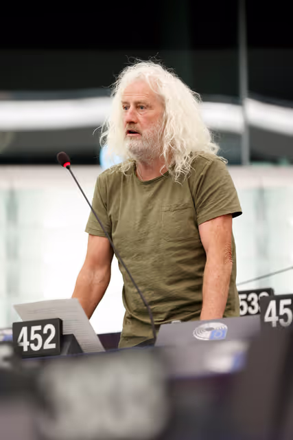 Valokuva 3: EP Plenary session - Common rules promoting the repair of goods