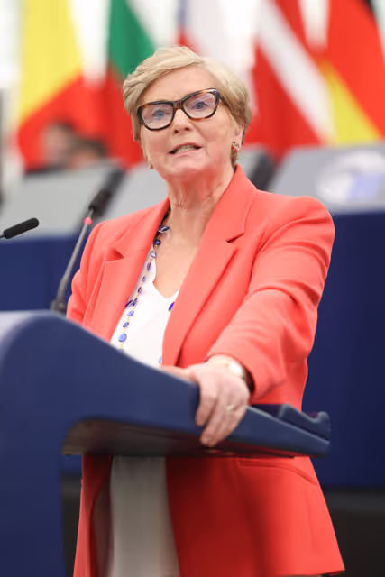 Foto 48: EP Plenary session - Combating violence against women and domestic violence