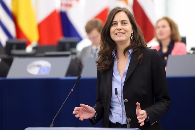 Foto 41: EP Plenary session - Combating violence against women and domestic violence