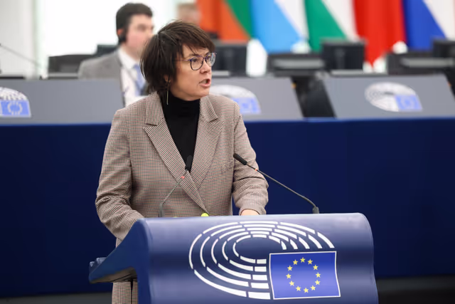 Foto 36: EP Plenary session - Combating violence against women and domestic violence