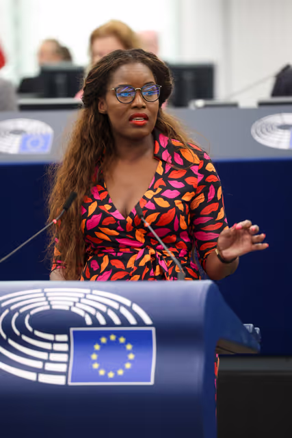 Foto 27: EP Plenary session - Combating violence against women and domestic violence