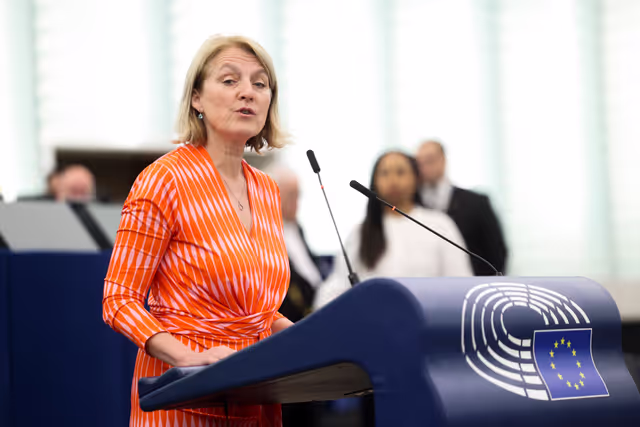 Foto 20: EP Plenary session - Combating violence against women and domestic violence