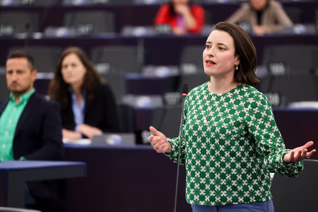 Foto 15: EP Plenary session - Combating violence against women and domestic violence