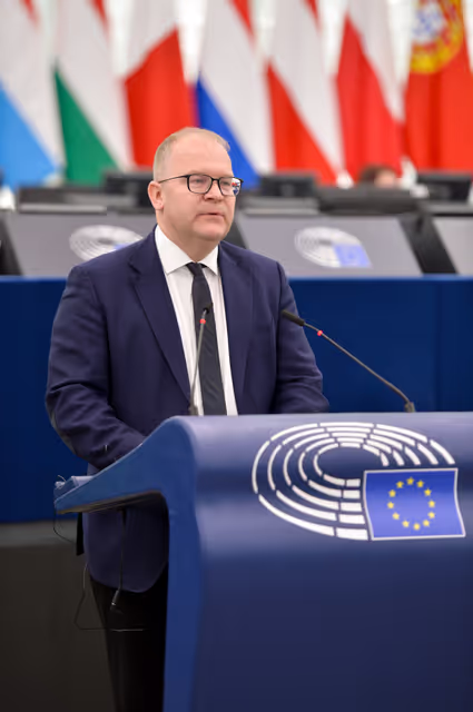 Photo 23 : EP Plenary session - Commission statement - The use of Russian frozen assets to support Ukraine’s victory and reconstruction