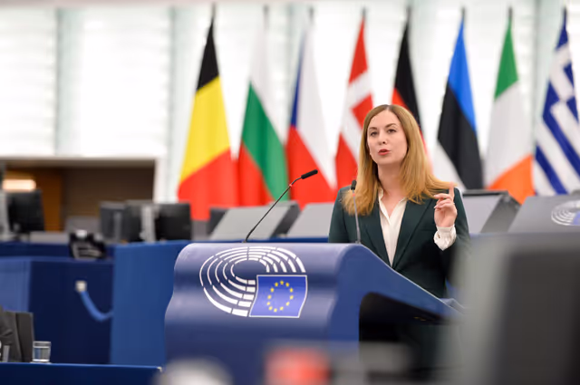 Photo 19 : EP Plenary session - Commission statement - The use of Russian frozen assets to support Ukraine’s victory and reconstruction