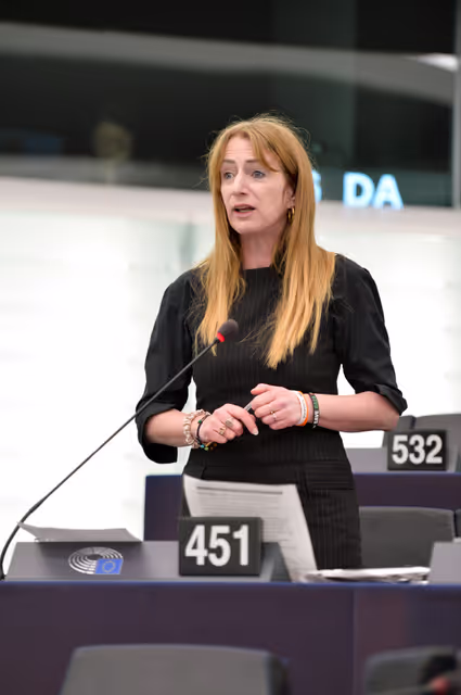 Photo 4 : EP Plenary session - Commission statement - The use of Russian frozen assets to support Ukraine’s victory and reconstruction