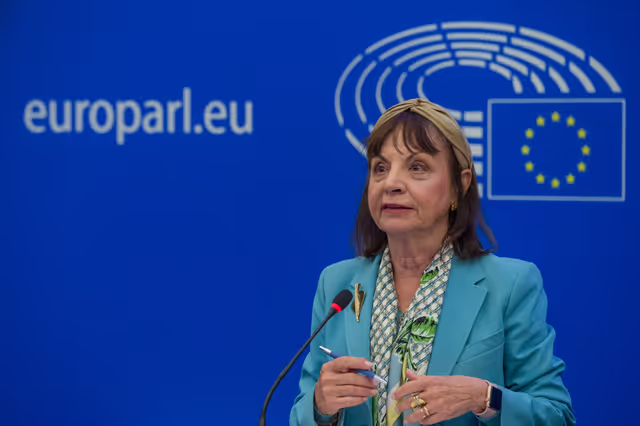 Photo 18: Press conference on the adoption of the Forced Labour Regulation