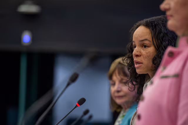 Photo 9: Press conference on the adoption of the Forced Labour Regulation