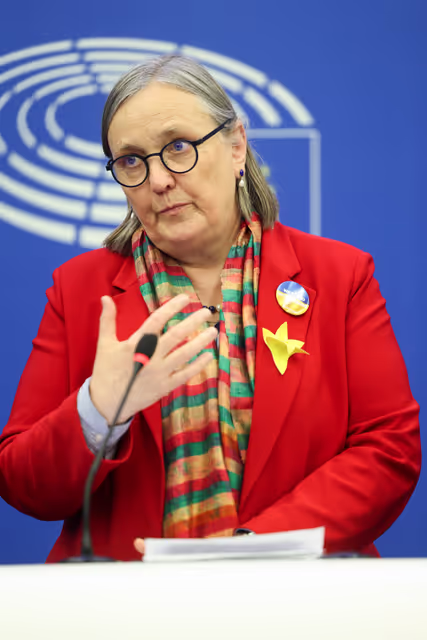 Foto 11: Press conference on Parliament's vote on the Late Payments regulation