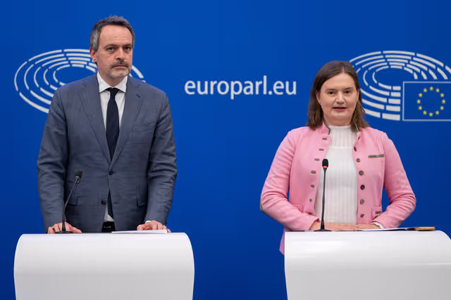 Billede 15: Press conference on the Final vote on the right to repair