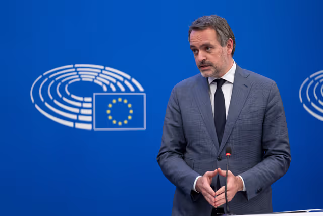 Billede 14: Press conference on the Final vote on the right to repair