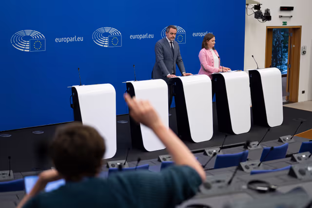 Billede 9: Press conference on the Final vote on the right to repair