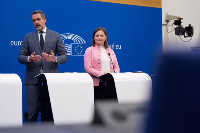 Billede 6: Press conference on the Final vote on the right to repair