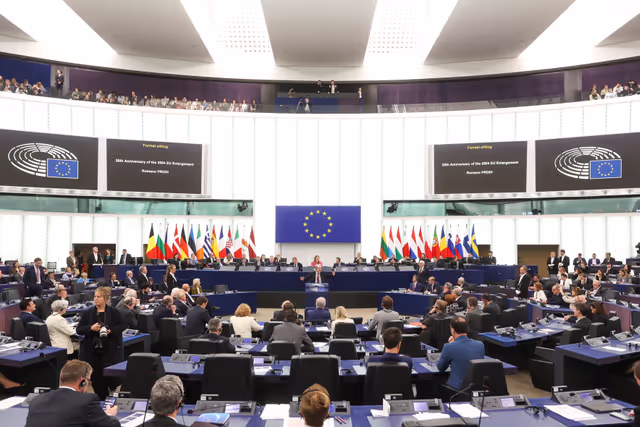 Fotografie 18: EP Plenary session - 20th Anniversary of the 2004 EU Enlargement