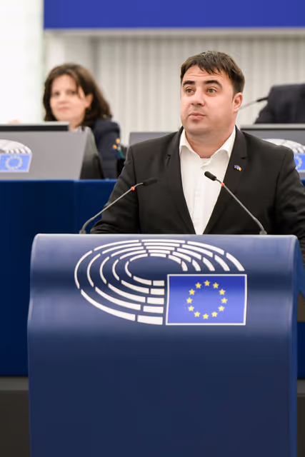 Foto 47: EP Plenary session - Council and Commission statements - Forging a sustainable future together: economic, social and territorial challenges for a competitive, cohesive and inclusive Europe