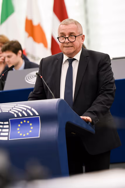 Foto 28: EP Plenary session - Council and Commission statements - Forging a sustainable future together: economic, social and territorial challenges for a competitive, cohesive and inclusive Europe