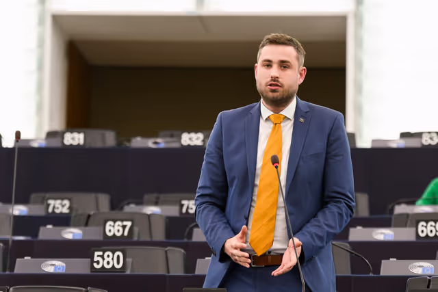 Foto 27: EP Plenary session - Council and Commission statements - Forging a sustainable future together: economic, social and territorial challenges for a competitive, cohesive and inclusive Europe