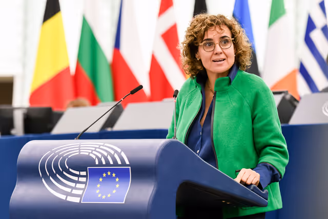 Foto 21: EP Plenary session - Council and Commission statements - Forging a sustainable future together: economic, social and territorial challenges for a competitive, cohesive and inclusive Europe