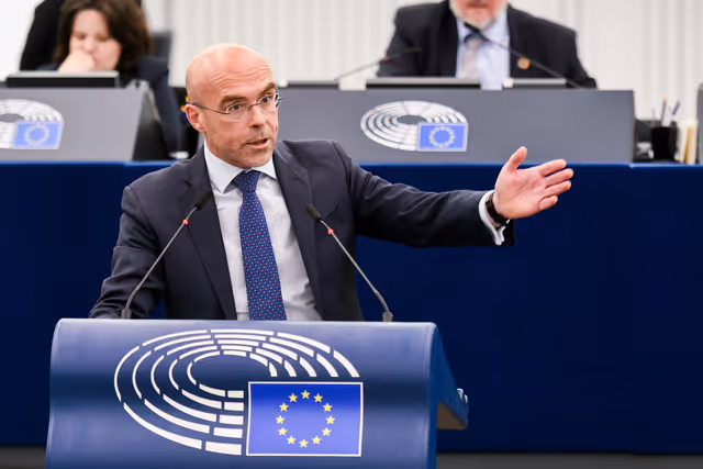 Foto 17: EP Plenary session - Council and Commission statements - Forging a sustainable future together: economic, social and territorial challenges for a competitive, cohesive and inclusive Europe