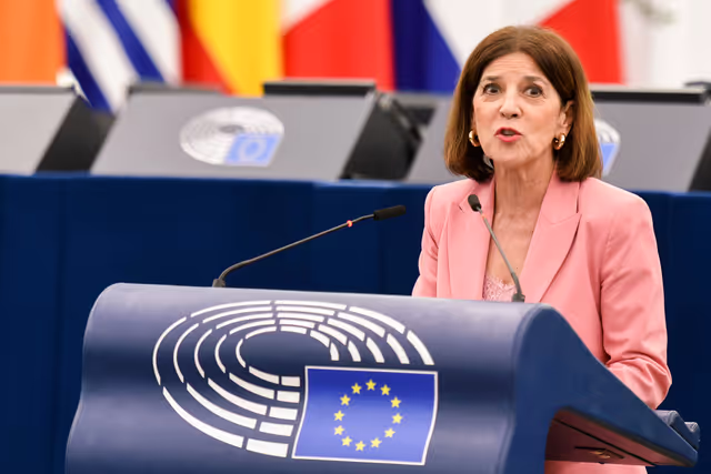 Foto 12: EP Plenary session - Council and Commission statements - Forging a sustainable future together: economic, social and territorial challenges for a competitive, cohesive and inclusive Europe