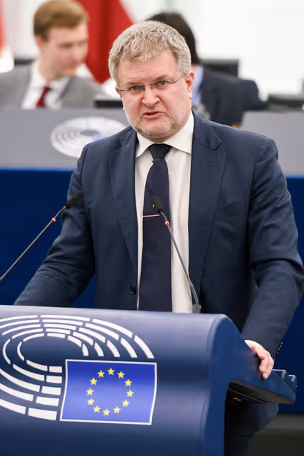 Foto 11: EP Plenary session - Council and Commission statements - Forging a sustainable future together: economic, social and territorial challenges for a competitive, cohesive and inclusive Europe