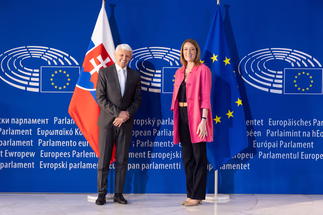 Photo 34: 20th Anniversary of the 2004 EU Enlargement - Arrivals and family photo