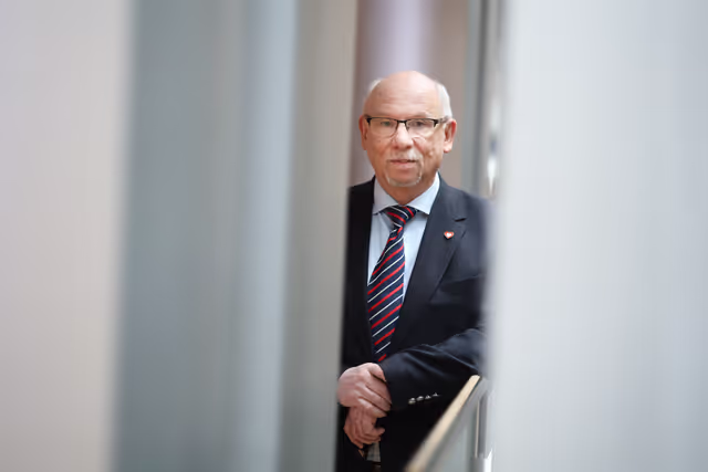 Photo 5: Janusz LEWANDOWSKI in the EP in Strasbourg