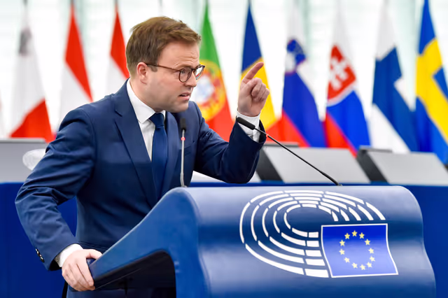 Снимка 24: EP Plenary session - Interinstitutional Body for Ethical Standards