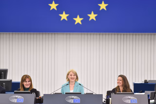 Снимка 2: EP Plenary session - Interinstitutional Body for Ethical Standards