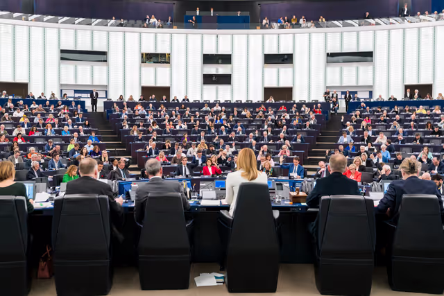 Foto 2: EP Plenary session - Voting session