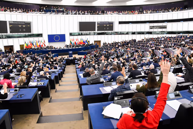 Foto 15: EP Plenary session - Voting session