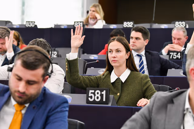 Foto 4: EP Plenary session - Voting session