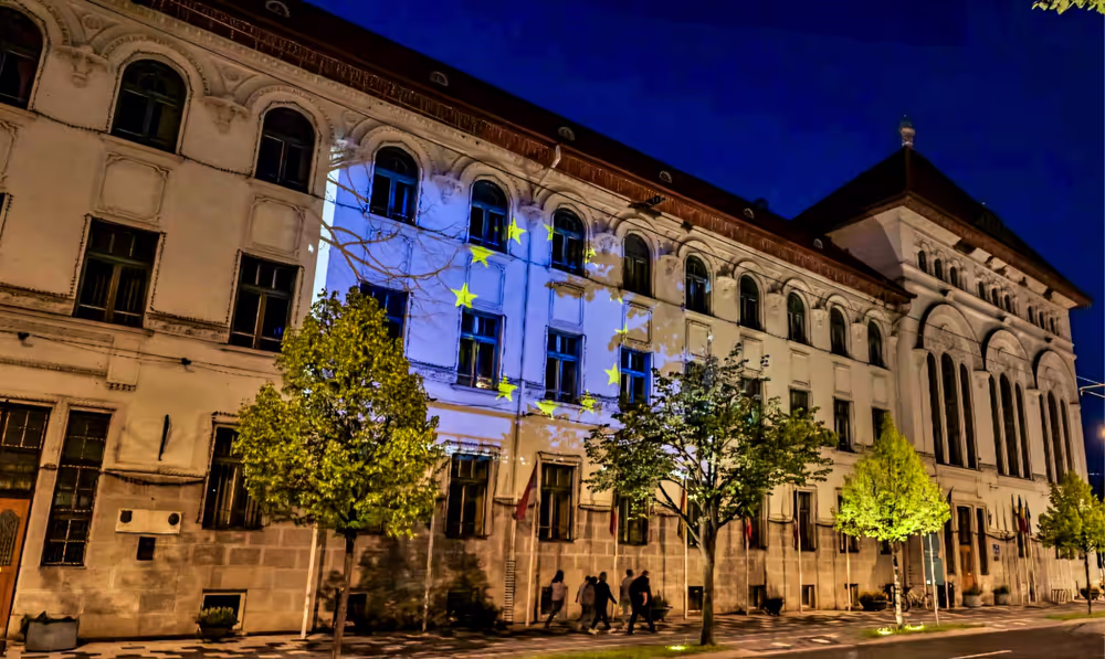 Illuminations: One month to go across the EU