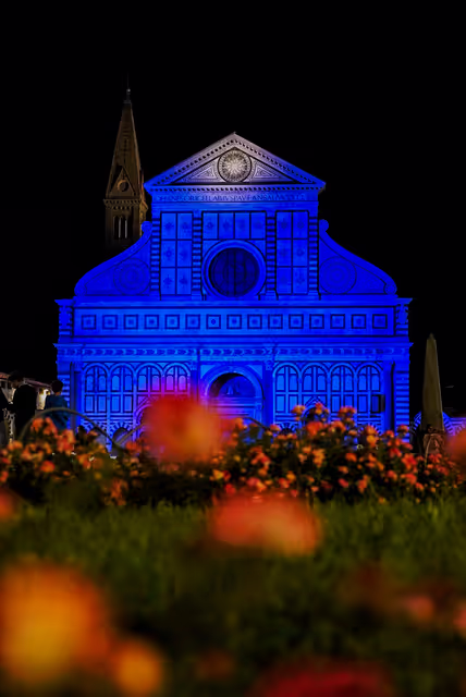 Photo 11: Illuminations: One month to go across the EU.