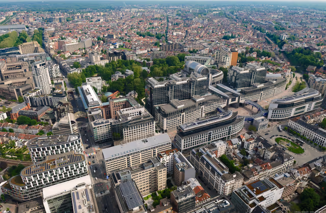 Zdjęcie 31: Aerial view of the European Parliament in BrusselsAerial view of the European Parliament in Brussels