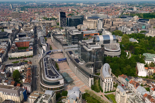 Zdjęcie 38: Aerial view of the European Parliament in BrusselsAerial view of the European Parliament in Brussels