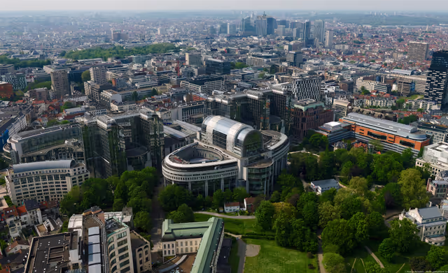 Zdjęcie 40: Aerial view of the European Parliament in BrusselsAerial view of the European Parliament in Brussels
