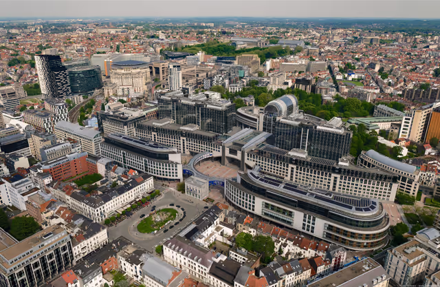 Zdjęcie 30: Aerial view of the European Parliament in BrusselsAerial view of the European Parliament in Brussels