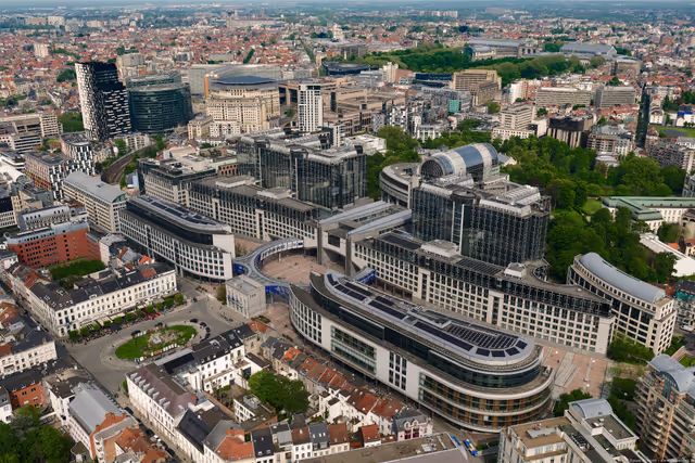 Zdjęcie 20: Aerial view of the European Parliament in BrusselsAerial view of the European Parliament in Brussels