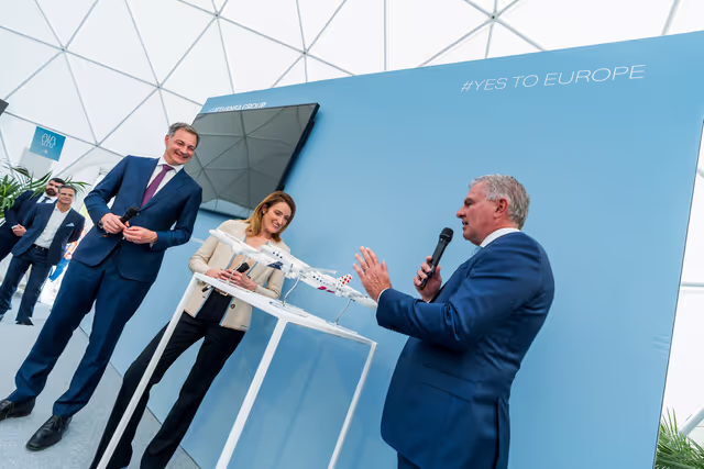Fotagrafa 10: Unveiling of four branded airplanes to support the 2024 European Election campaign: extracts from the event with the participation of Roberta METSOLA, EP President