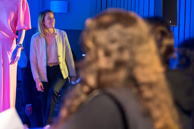 Nuotrauka 11: Official visit by Roberta METSOLA, EP President to Zaventem (Belgium) - Meeting with young people