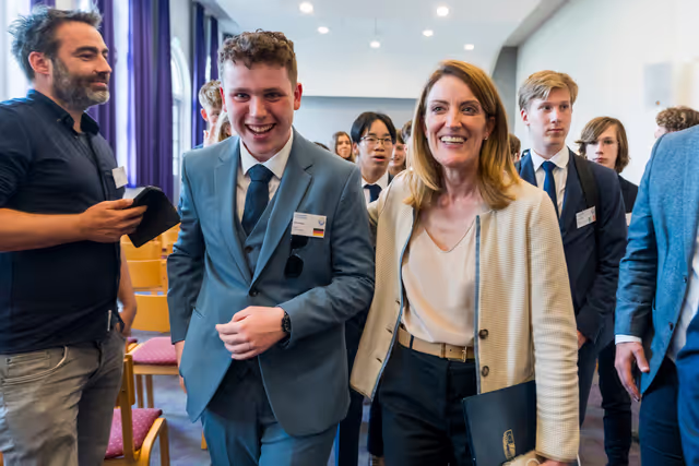 Zdjęcie 2: Official visit by Roberta METSOLA, EP President to Kerkrade (Netherlands) -  Meeting with young people